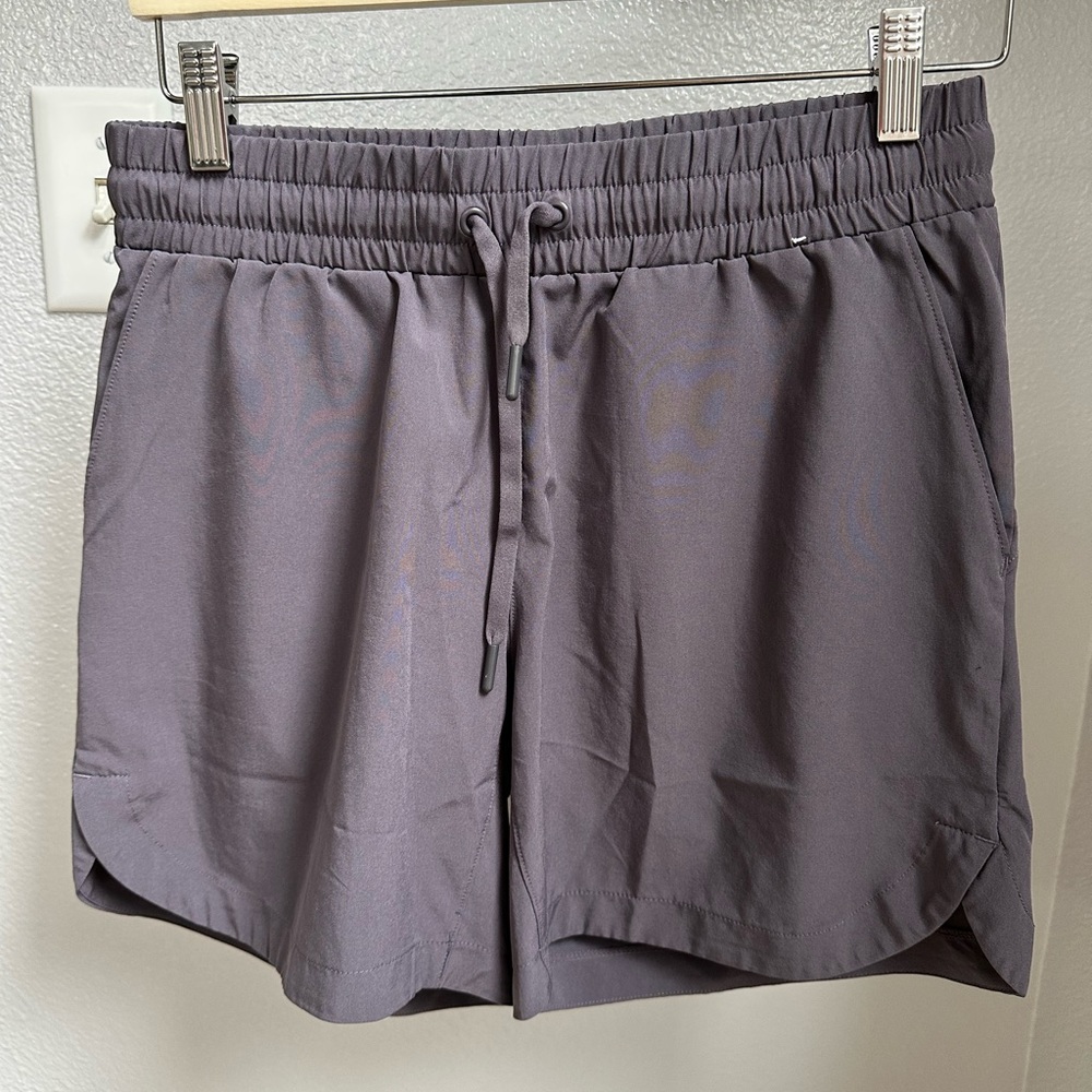 womens athletic shorts
